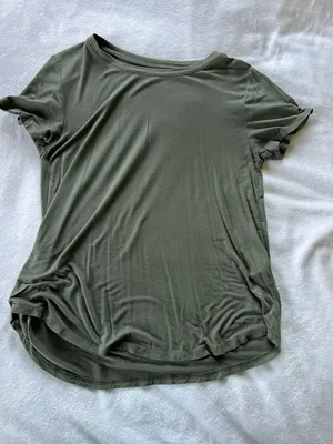 Hollister Tee thumbnail 1