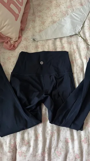 Navy Lululemon Leggings 25" thumbnail 2