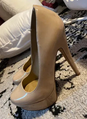 Tan Size 6 thumbnail 1