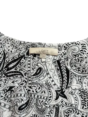 LOFT Black White Paisley Short Sleeve Blouse Top M thumbnail 2