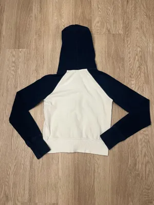 vintage abercrombie & fitch sweatshirt thumbnail 2