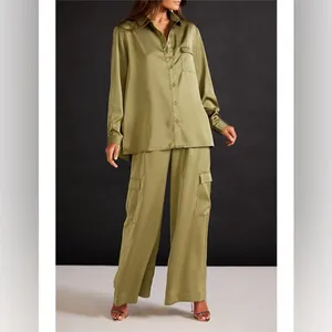 NEW MINKPINK Anissa Button Up Long Sleeve Satin Blouse Women’s S Olive Green‎ thumbnail 4