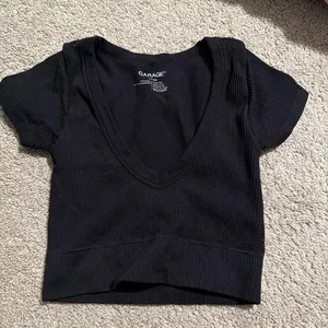 Garage Ribbed Black Top Crop thumbnail 1