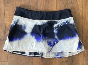 Lululemon Run Pace Setter Skirt Milky Way Multi Print/Black/Pigment Blue size 8 thumbnail 1