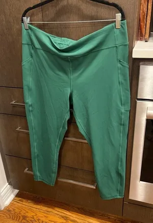 Lululemon Invigorate High-Rise Tight 25"‎ Everglade Green 18 thumbnail 1