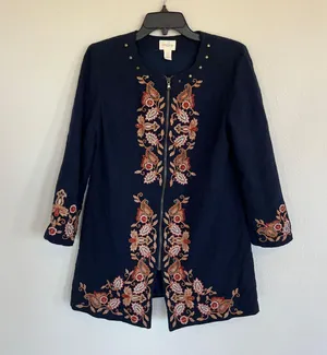 Chico’s Navy Blue Floral Embroidered Detail Jacket Size Medium thumbnail 1