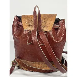 Vintage Women’s Brown/Tan Tooled Leather Backpack Bucket Bag, El Salvador thumbnail 4