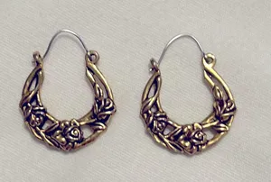 Vintage Pierced Gold Tone U Shape Hanging Earrings with Rose Design thumbnail 2