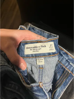 Abercrombie 90s Straight Mid-Rise Curve Love thumbnail 7