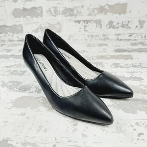 easy street Black Pointed-Toe Kitten Heel Pumps thumbnail 4