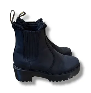 Dr. Martens Rometty Faux‎ Fur Boots Size 6 Women's Black Leather Platform Lug thumbnail 1