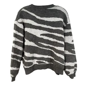 POL Prudencia Zebra Sweater Women's Small Gray‎ White Animal Print Crewneck thumbnail 6