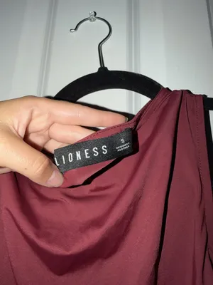 Lioness Rendezvous Burgundy Ruched Sleeveless Top thumbnail 4