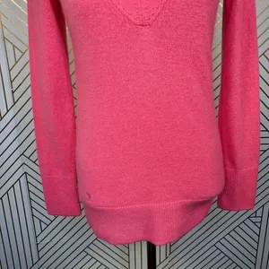 Lilly Pulitzer Gwyn Cashmere‎ Sweater in Pink thumbnail 3