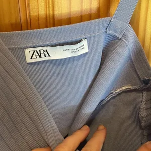 ZARA light blue knit crop top M thumbnail 3