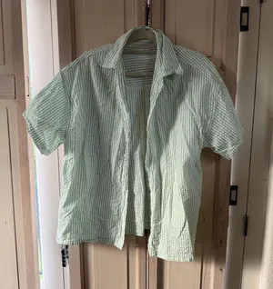 Daily drills green and white button down thumbnail 1