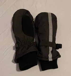 Winter Gloves  thumbnail 1