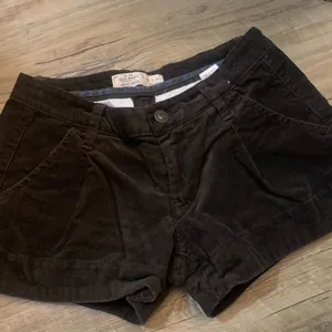 1994 Old navy vintage style mid rise shorts thumbnail 2