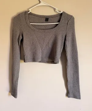 Shein Cropped Long Sleeve thumbnail 1