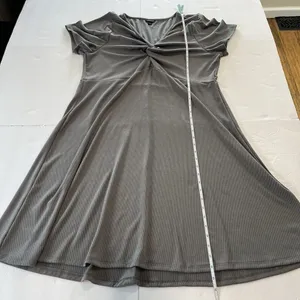 Torrid Gray Ribbed Short Sleeve V Neck Twist Flare Skater Dress 1X‎ thumbnail 9