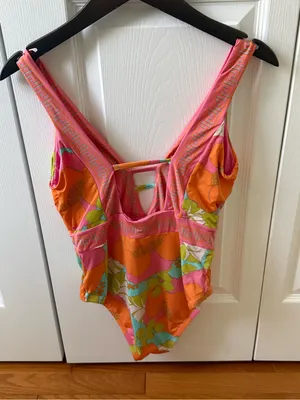 Trina Turk Playa De Flor Plunge One Piece Swimsuit in Floral thumbnail 3