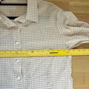 100% Linen Lightweight Button Up Blouse Shirt Tan White Gingham Plaid S thumbnail 5