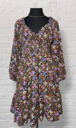 Entro Vibrant Floral Smocked Waist Tiered Mini Dress S Fest thumbnail 1
