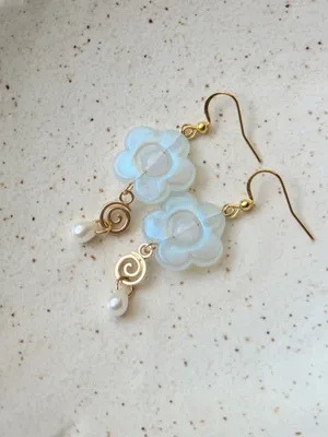 Handmade flower & swirl cute fairy dangle earrings 💐🌀🩵 thumbnail 4