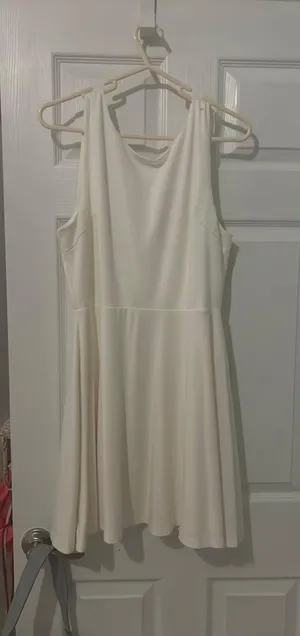 Francesca’s white dress thumbnail 2