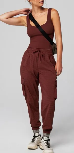Fabletics Ripstop Cargo Brown Check Trendy Casual Quick Dry Joggers Sz M 💚🍄 thumbnail 1