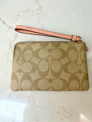 NWOT Coach Canvas/Leather Wristlet Wallet With Signature Logo Gold Hardware thumbnail 3