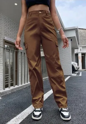 SheIn High-Waisted Brown Cargo Pants – Straight Leg (Size XS) thumbnail 1