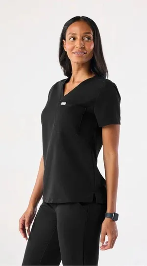 Figs Catarina One-Pocket Scrub Top in black thumbnail 3