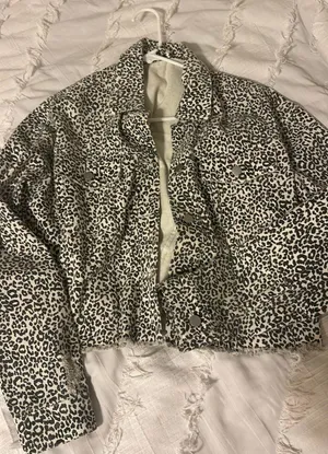 Pink Lily Cheetah Jean Jacket thumbnail 1