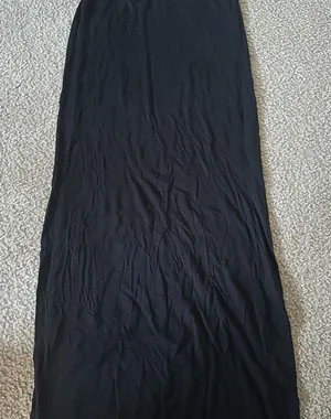 Elegant Black Boohoo Basic Maxi Skirt size 10 thumbnail 1