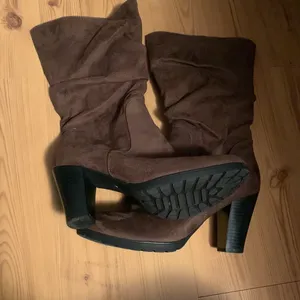 NEW Women WhiteMt brown boots SZ 11 thumbnail 3