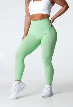 NVGTN Pistachio Contour Seamless Leggings thumbnail 1