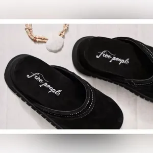 Free People Milo Everyday Mules in Black NIB NEW Suede Leather Chunky Size 7 thumbnail 4