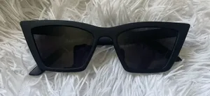 Black cat eye sunglasses thumbnail 1