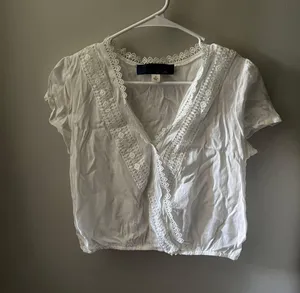 Francesca’s Lace Blouse thumbnail 1