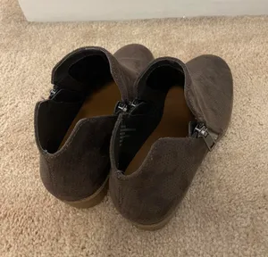 Ankle Boots (booties) Gray Size 6 thumbnail 3