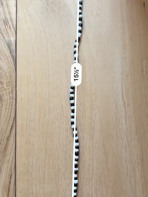 Handmade Black & White Glass Seed Bead Choker Necklace Screw Clasp 15.5" thumbnail 3