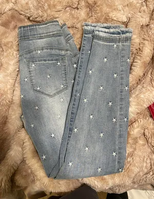 Coco + Carmen Star Jeans thumbnail 3