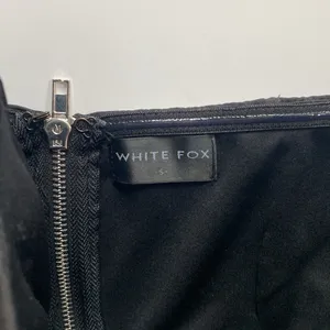 White Fox Boutique Black Strapless Corset Bandeau Crop Top Size Small thumbnail 4
