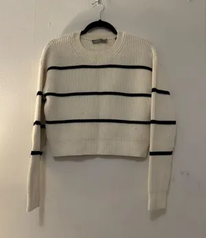 Vince Sweater thumbnail 2
