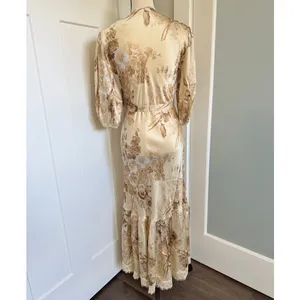 Gold Hawk 100% Silk Floral V Neck Belted Maxi Dress Eyelash Lace Trim Womens XS thumbnail 4