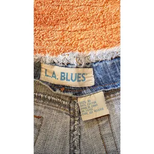 L.A. Blues Denim Shorts Size 10 Light Wash Frayed Trim Raw Hem Vintage thumbnail 2