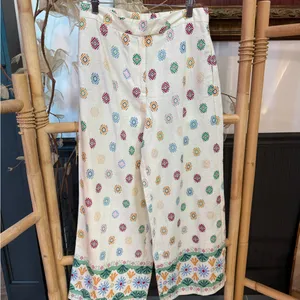 Maison d'Amélie Wide Leg Ankle Cropped Pants Floral Border Pockets Size M 💛🍄 thumbnail 4