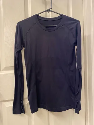 lululemon athletica Black Long-Sleeve Performance Tee thumbnail 2