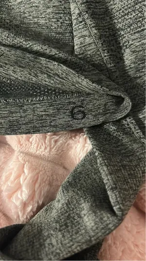Lululemon Long Sleeve Swiftly Tech thumbnail 3